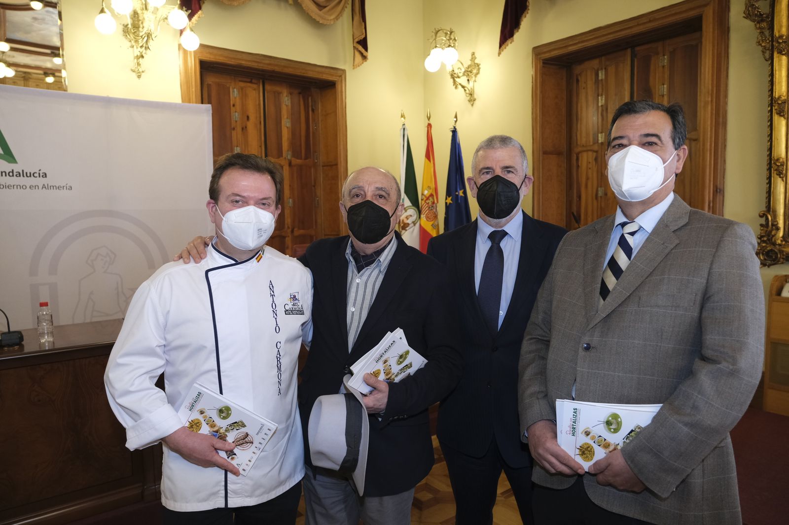 Fotogalería presentación libro 'Recetas con Hortalizas'. Diario de Almería