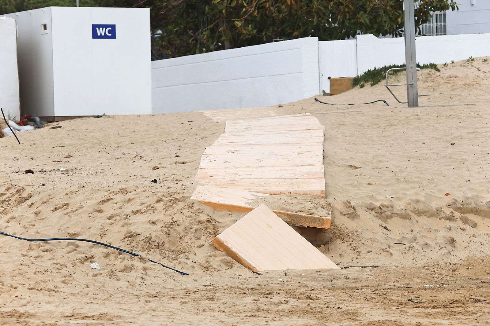 Daños en El Portil tras el paso del último temporal