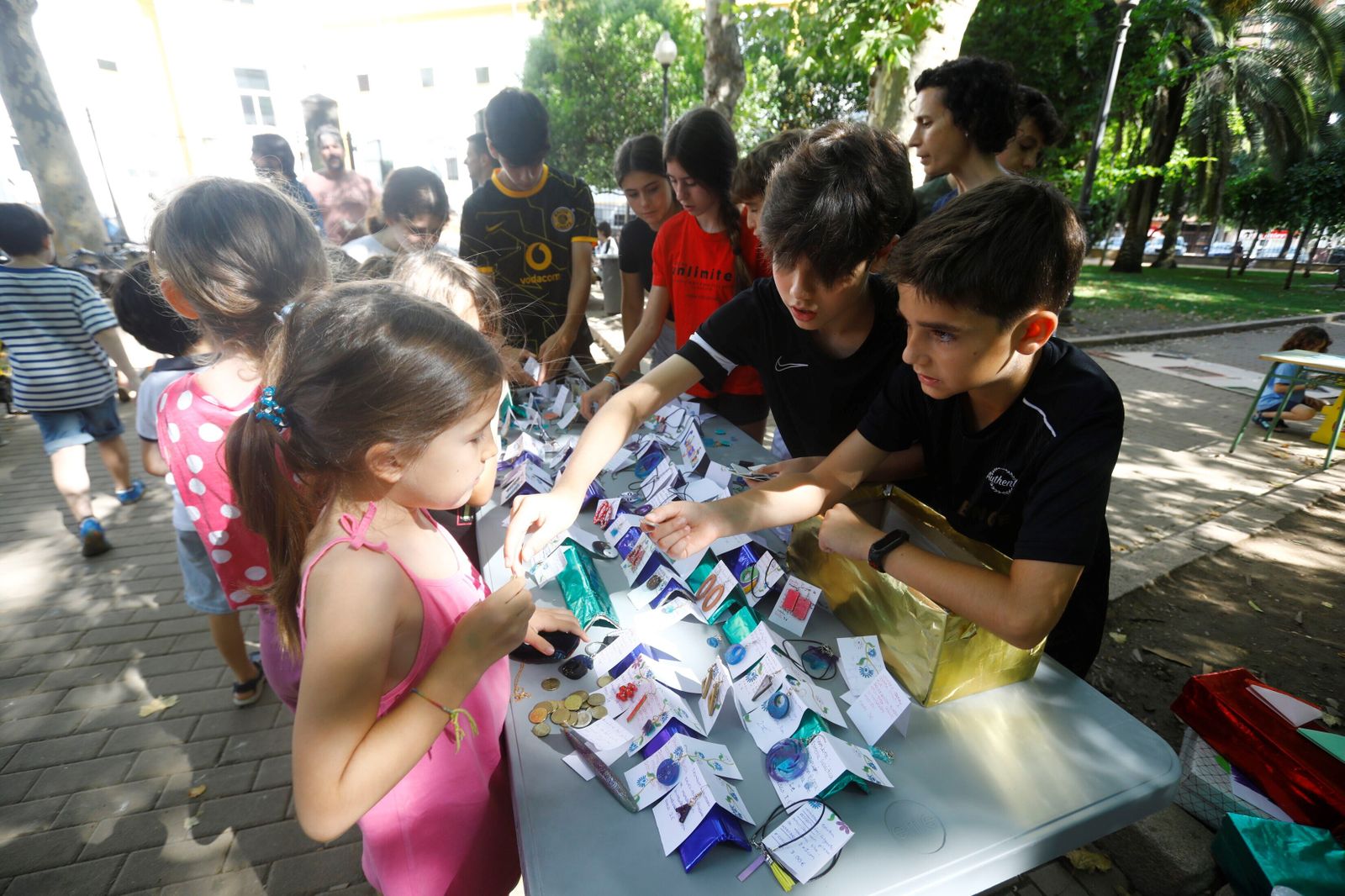 La Feria del Emprendimiento de las cooperativas escolares del Colegio Ferroviario de Córdoba, en imágenes