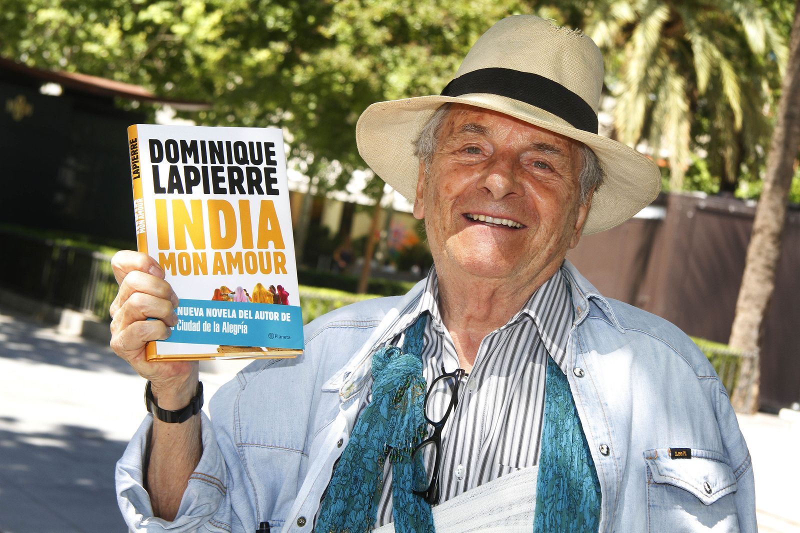 El escritor francés Dominique Lapierre