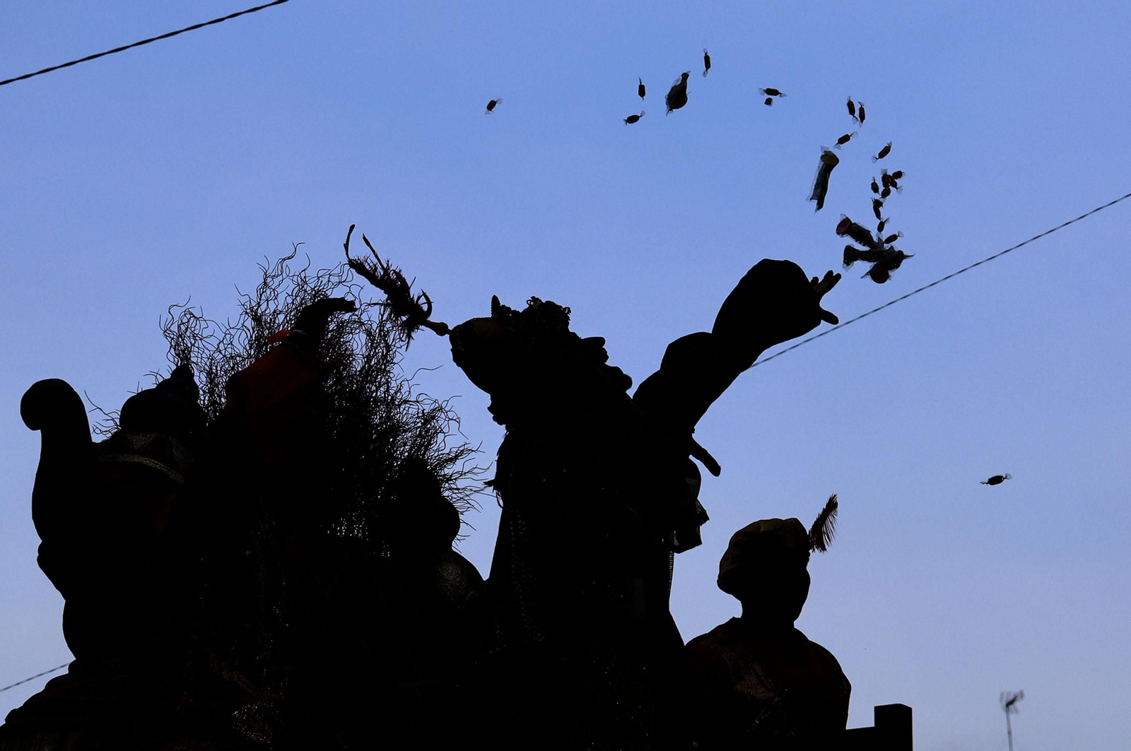 Imágenes de la Cabalgata de los Reyes Magos en Huelva