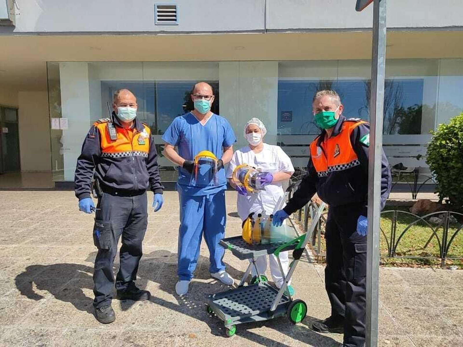 Donación de material sanitario en Alhaurín de la Torre.
