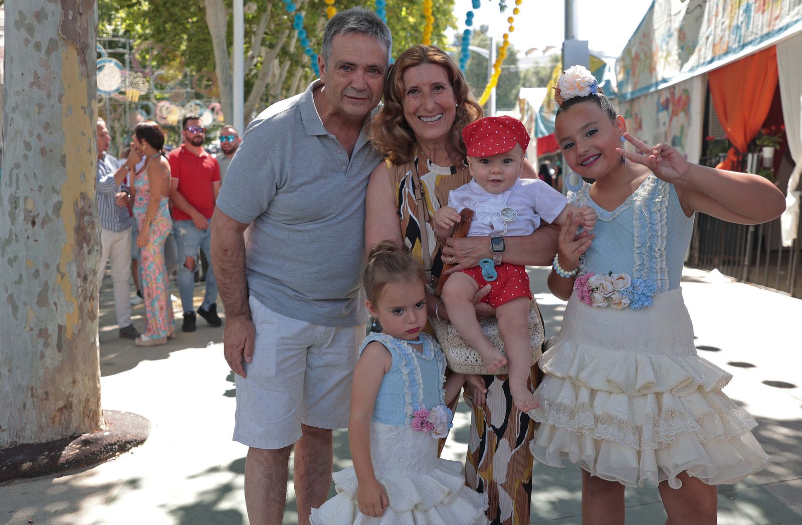 Fotos del Domingo por Sevillanas en la Feria Real de Algeciras 2024