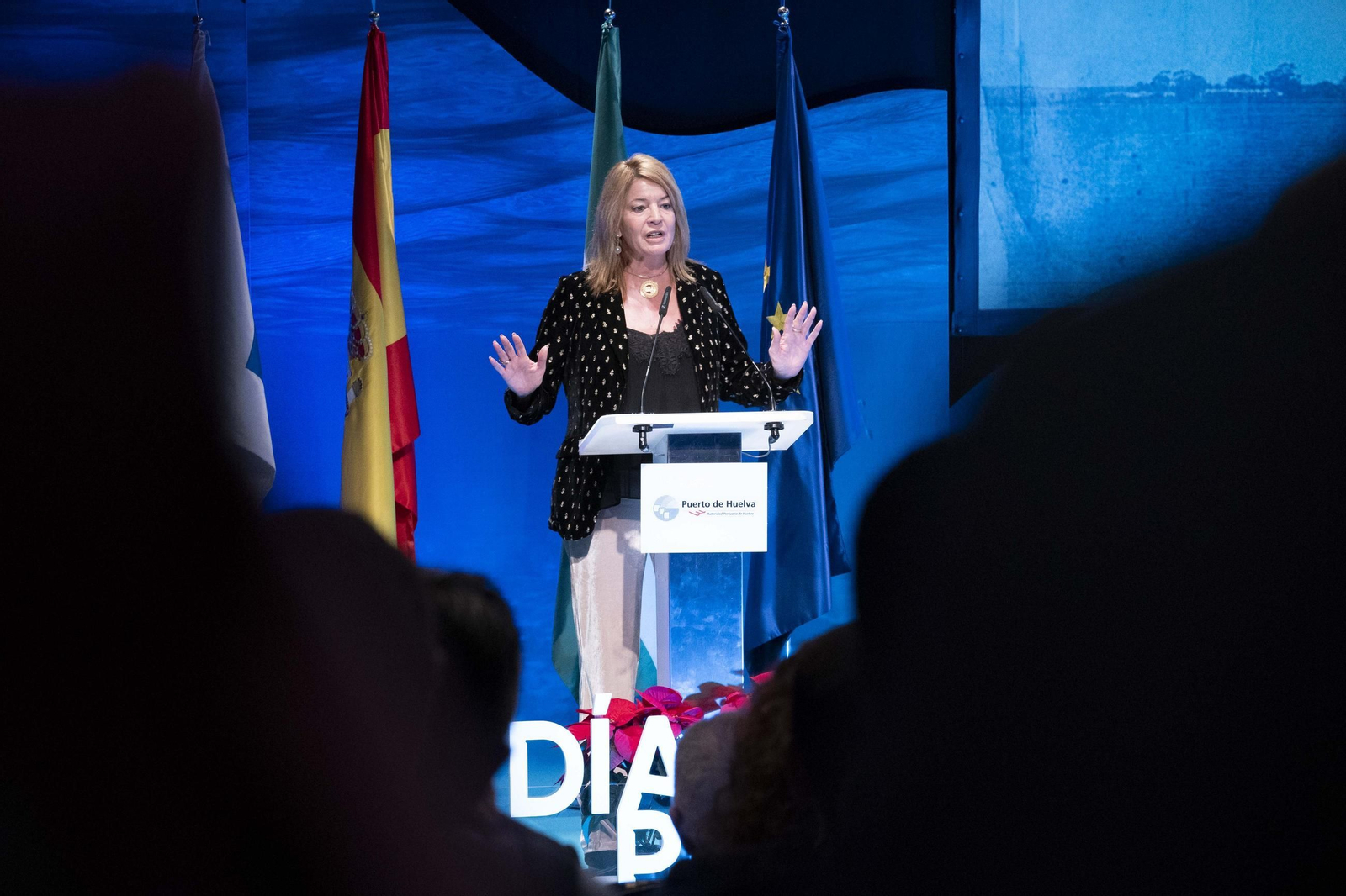Imágenes del acto de celebración del Día del Puerto, en Huelva