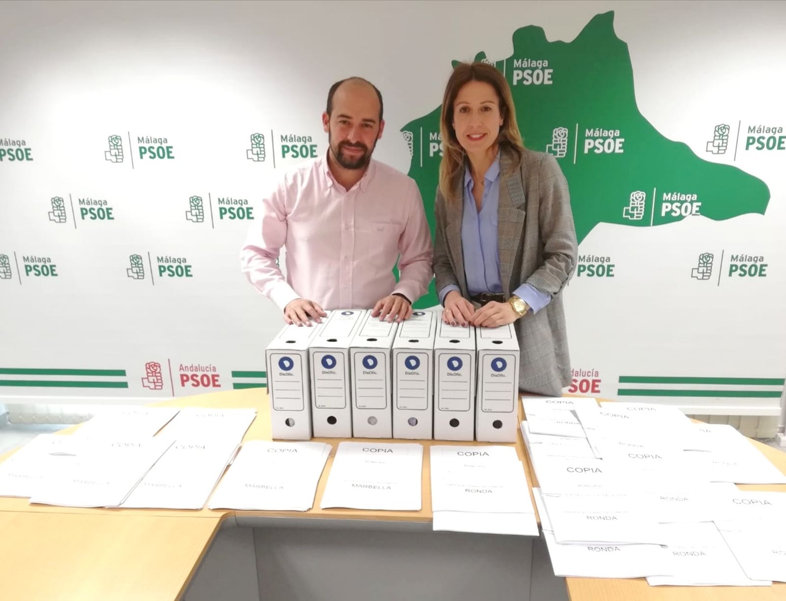 Javier Jerez y Antonia García, presentan las candidaturas a las elecciones municipales.