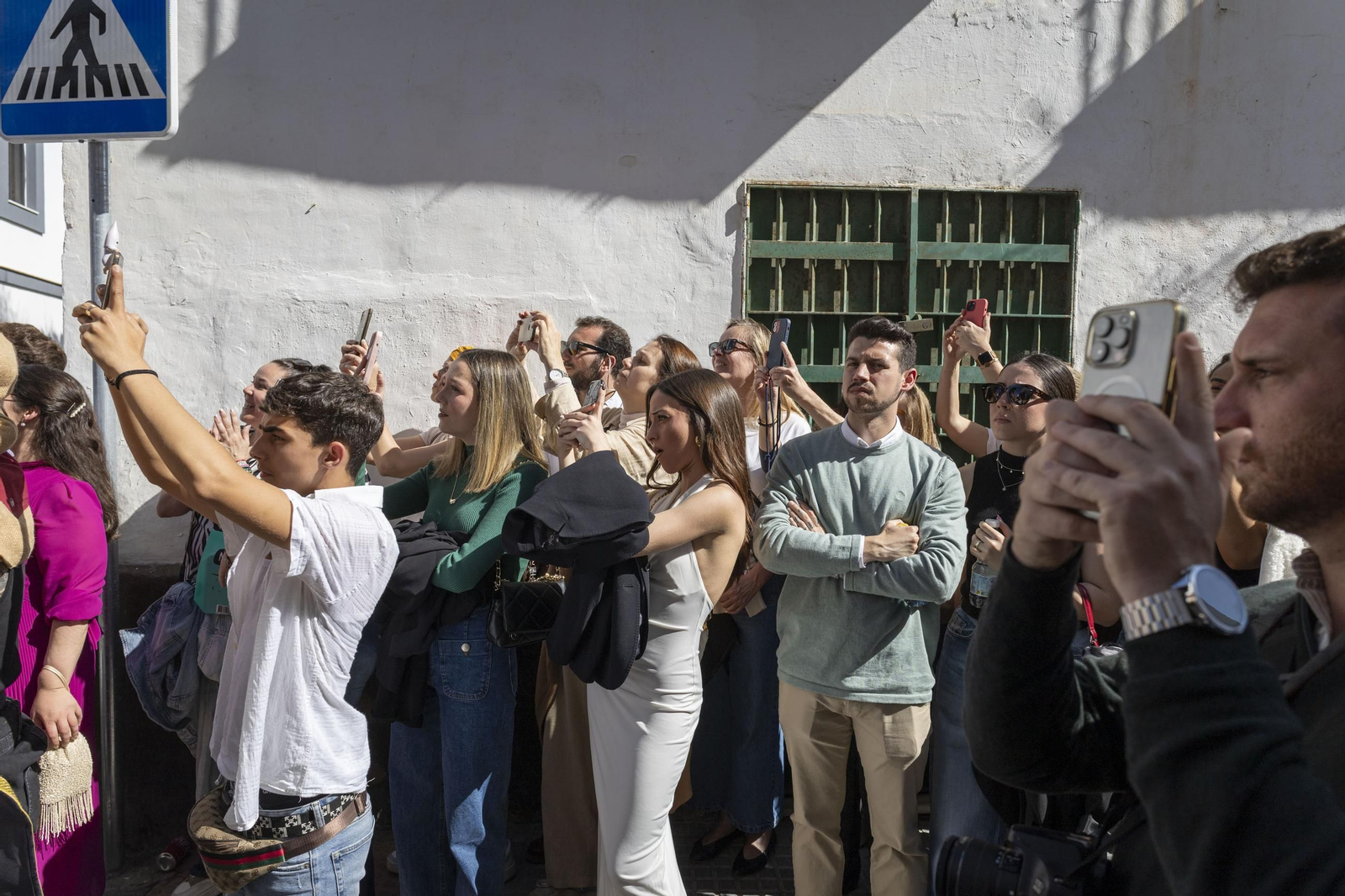 Imágenes de la salida de Flagelación en la Semana Santa de El Puerto 2025
