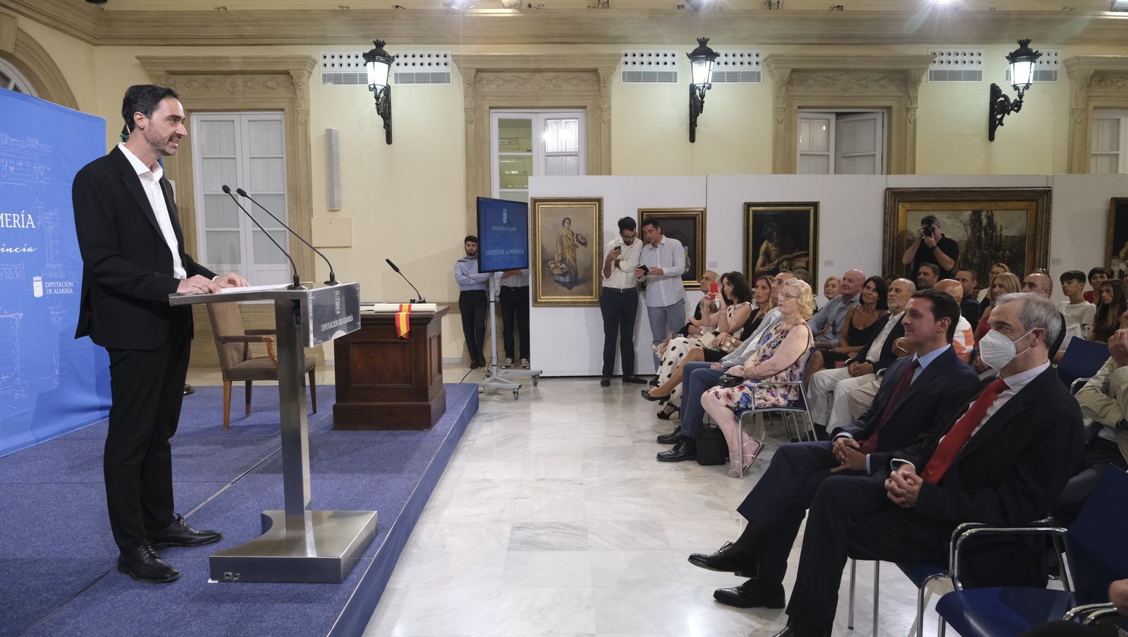 Imágenes de la entrega del Escudo de Oro de la Diputación de Almería a Ambrosio Sánchez