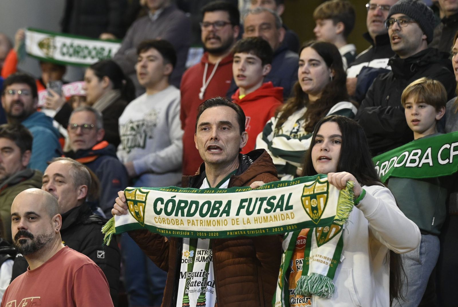 Las mejores fotos del ambiente en Vista Alegre para el Córdoba Patrimonio - Palma Futsal
