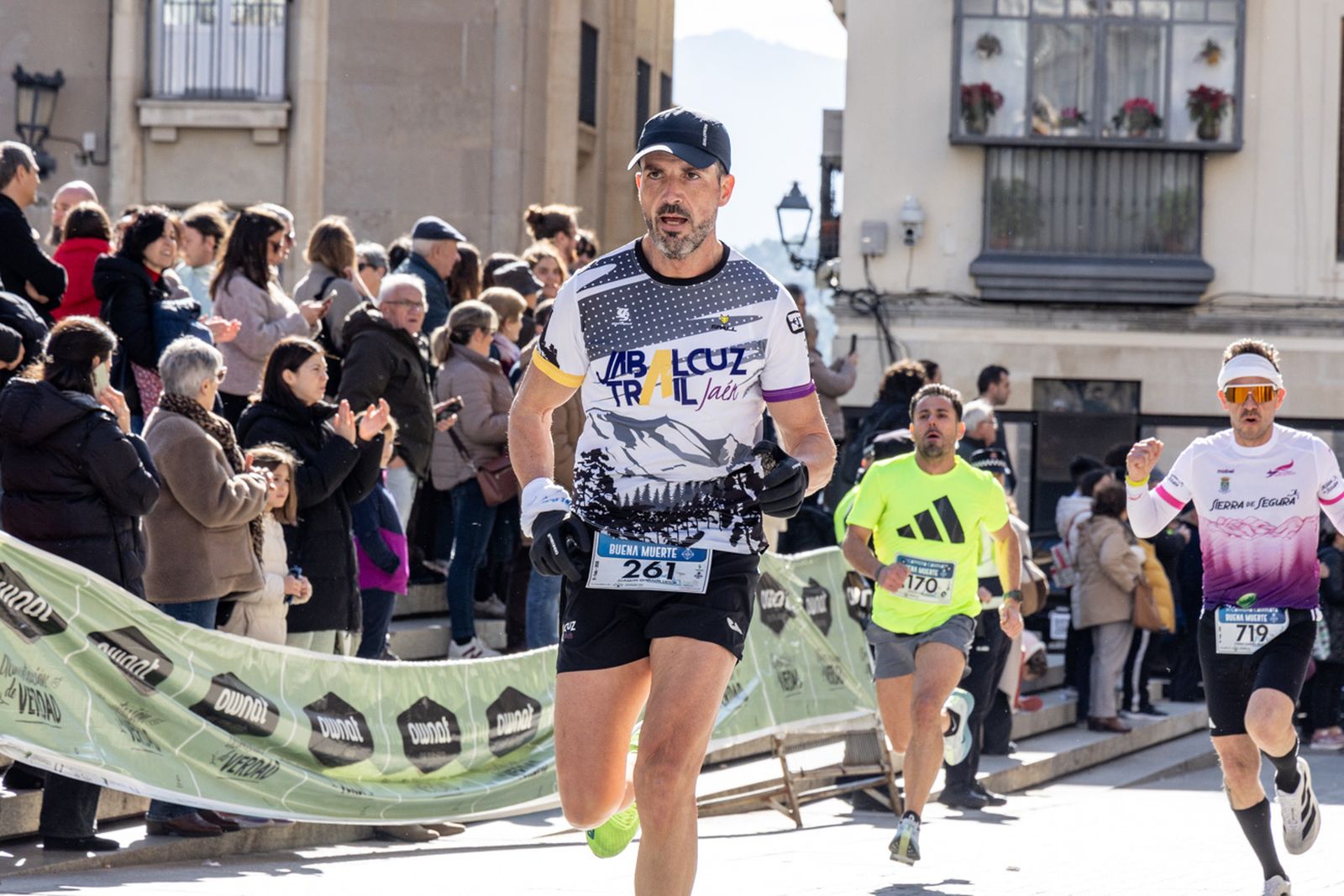 En imágenes: deporte y solidaridad se dan la mano en la VI Carrera-Caminata de la Hermandad de la Buena Muerte (1)