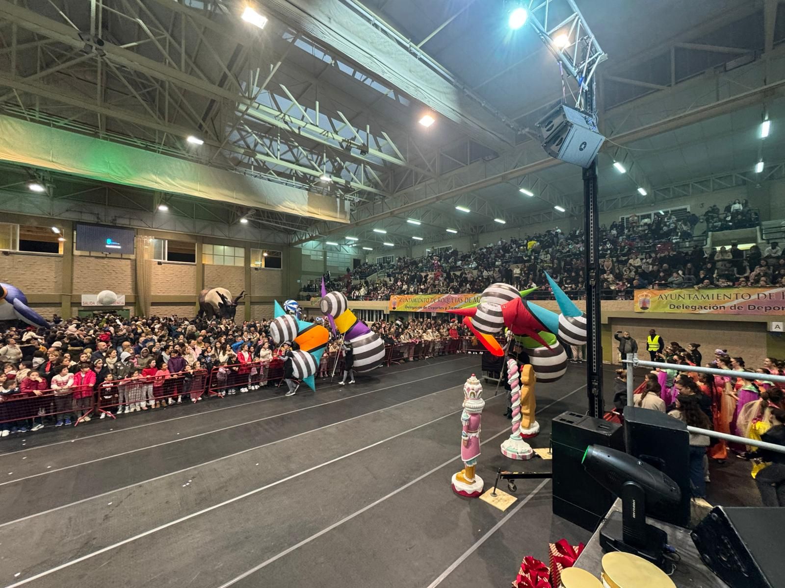 El éxito de la llegada de los Reyes Magos a Roquetas de Mar, en imágenes