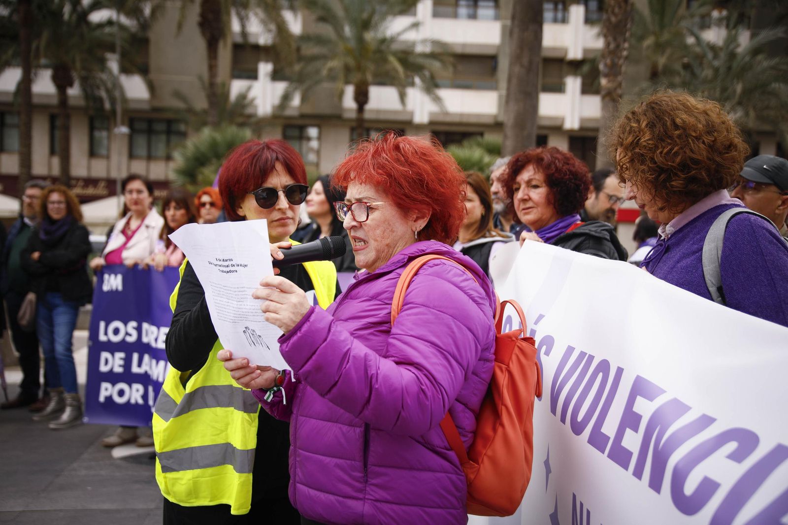 Las imágenes de la manifestación realizada por la Plataforma de Acción Feminista en Almería