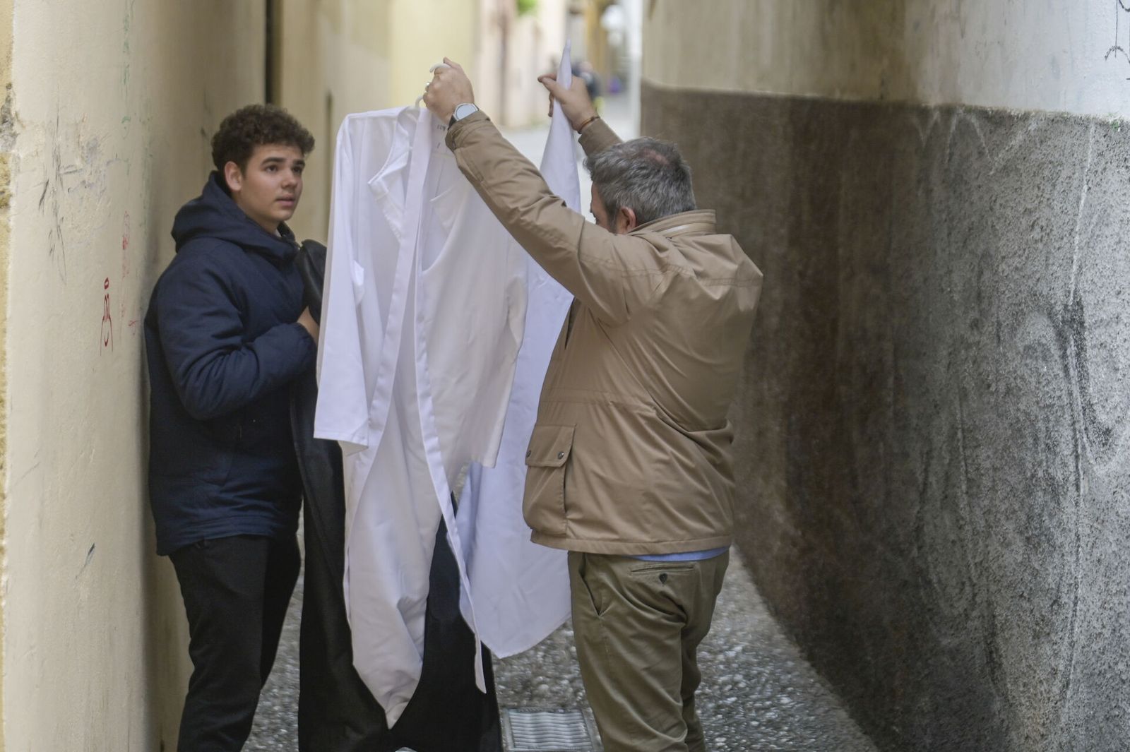 Así vivió Granada la salida de la Cofradía de los Dolores 2025