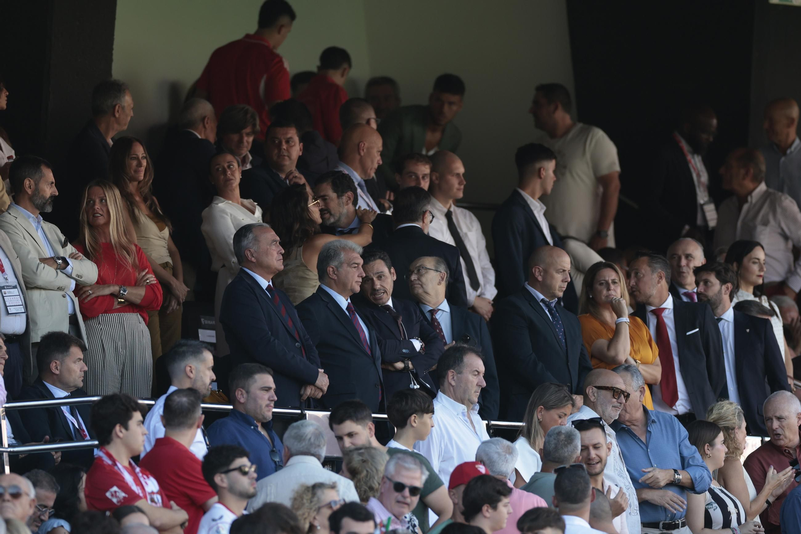 Búscate en las fotos del Sevilla FC - Barcelona