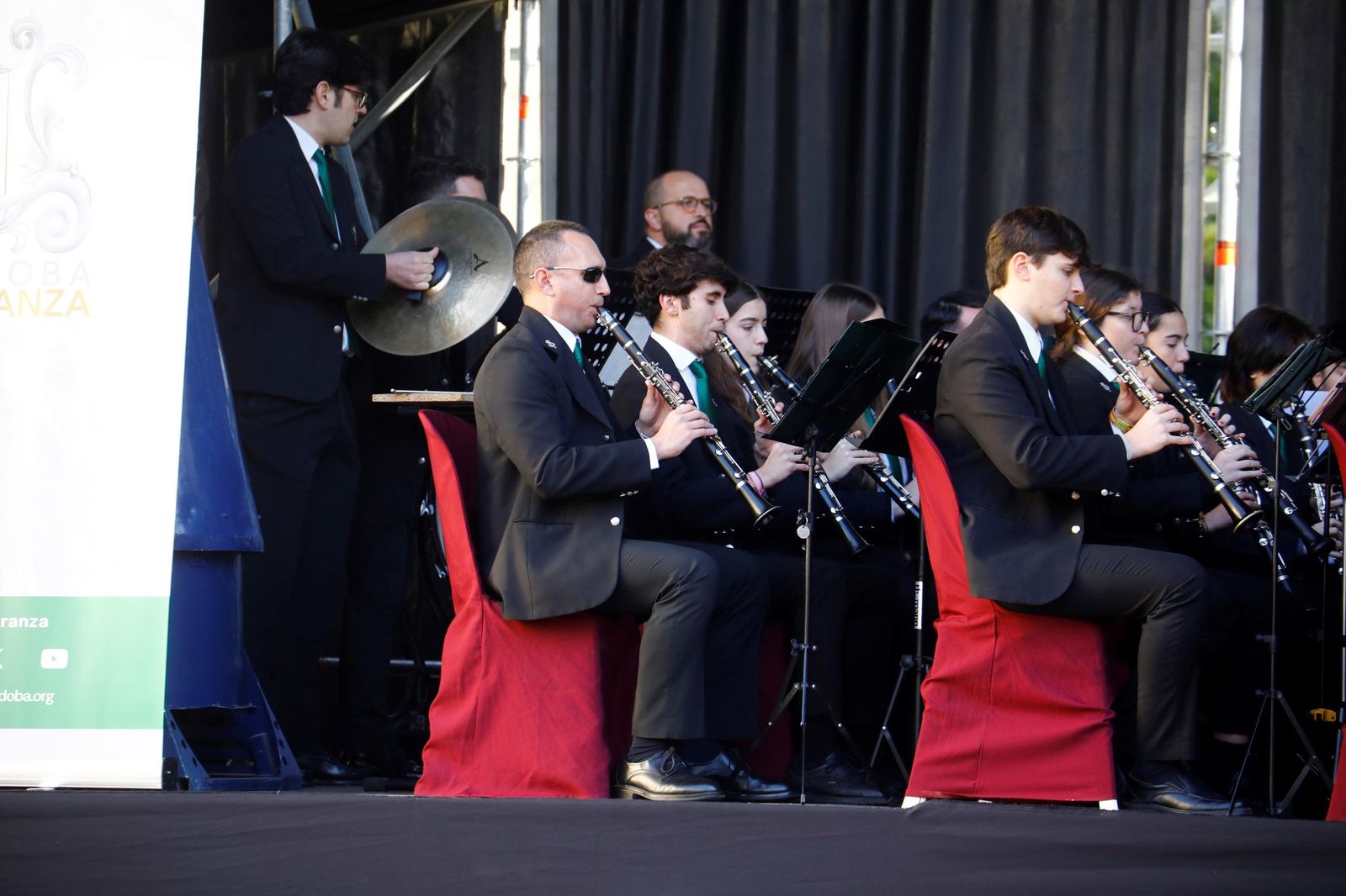 Las imágenes del concierto de la banda de la Esperanza de pasadobles y villancicos en Las Tendillas