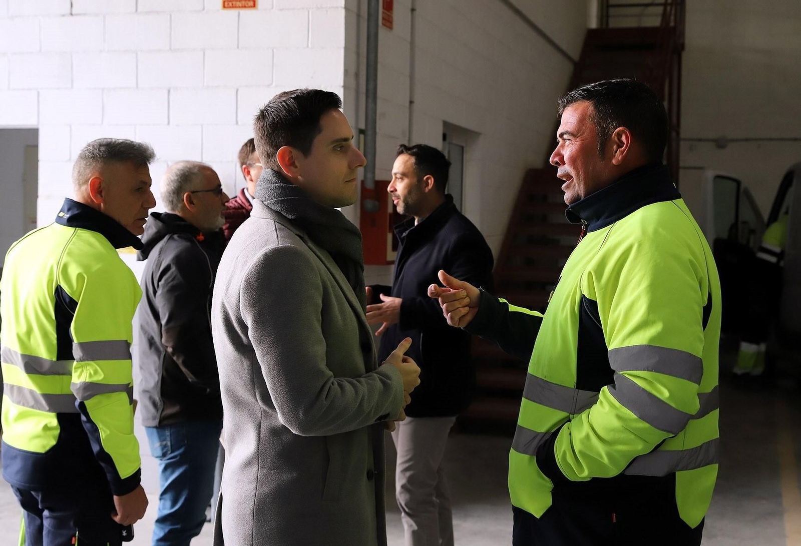 Visita de Jaime Espinar a la sede del servicio de calas, en Jerez. Visita de Jaime Espinar a la sede del servicio de calas, en Jerez.