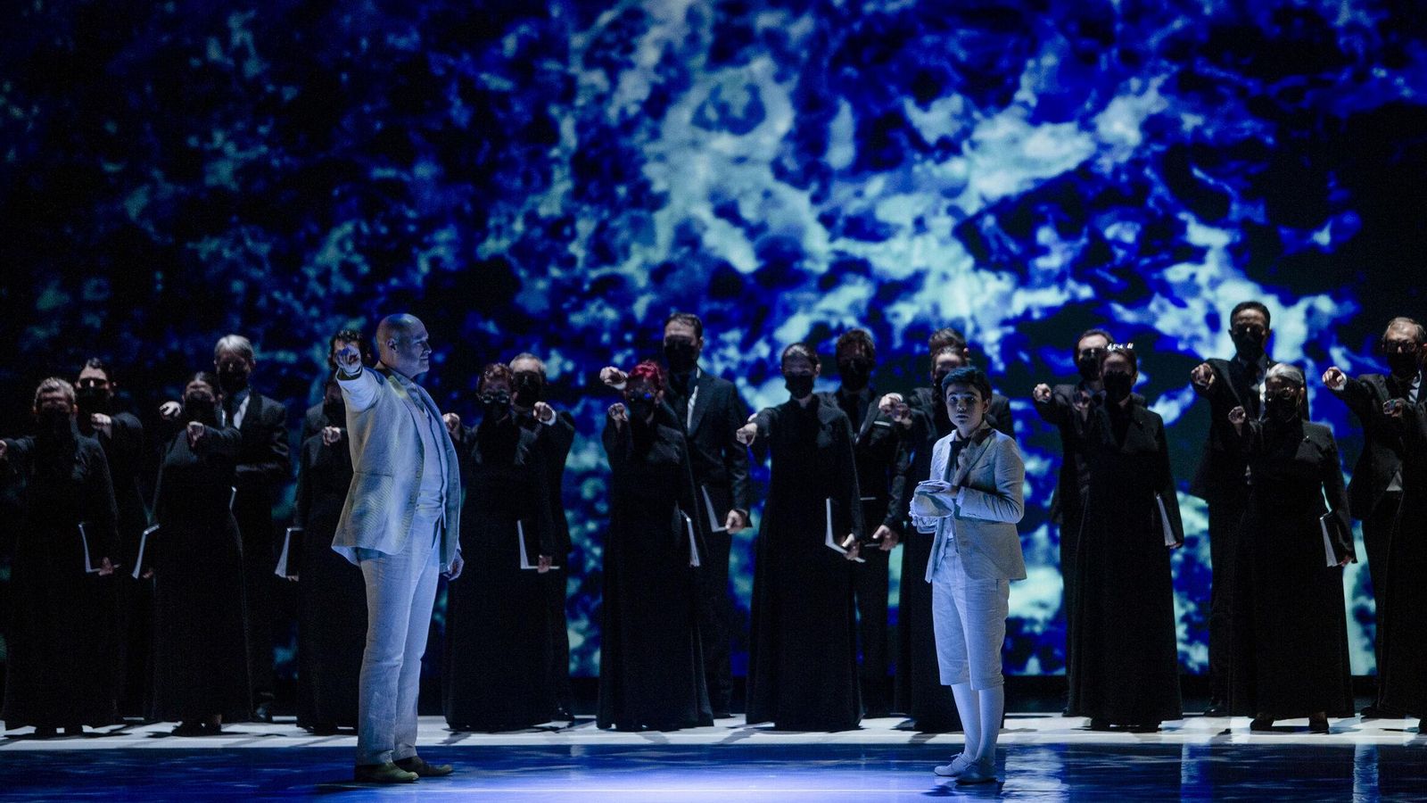 Una imagen de 'La Atlántida' de la Coral de Cámara de Pamplona, en el Gran Teatro Falla.
