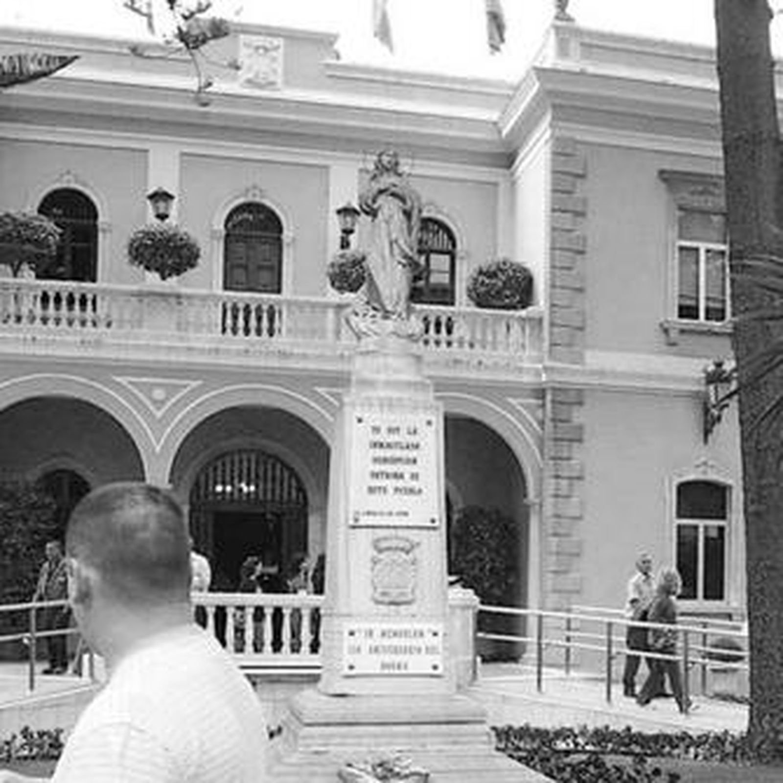 Imagen de la fachada del Ayuntamiento de La Línea.