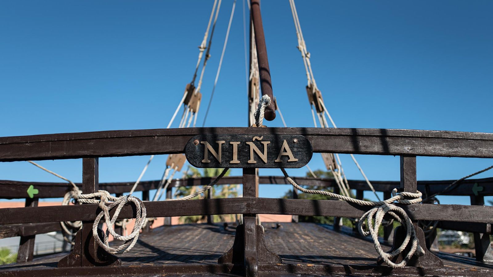 La reproducción de "La Niña" en el Muelle de las Carabelas