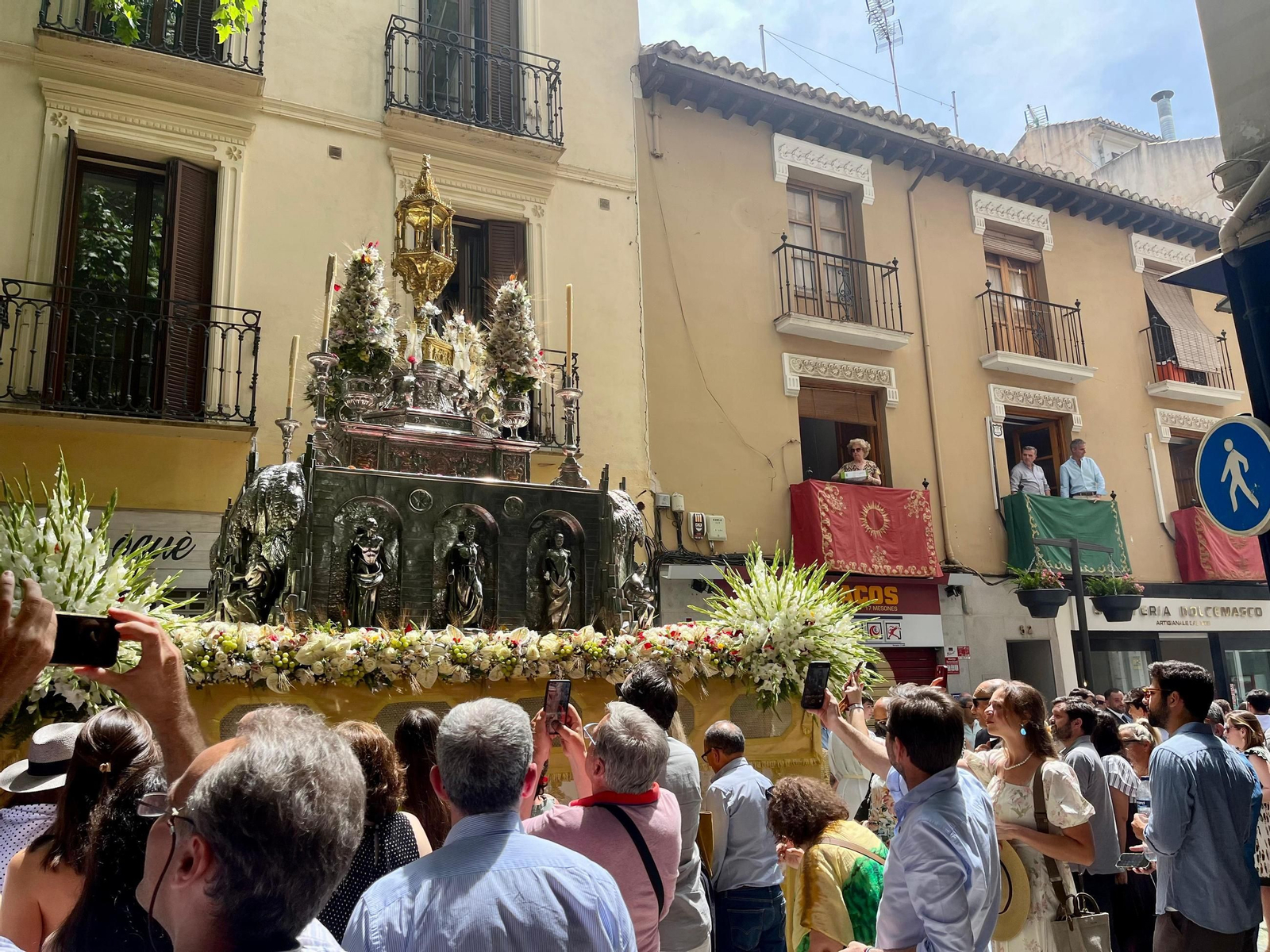Solemne Procesión del Corpus Christi de Granada, Junio 2025.jpeg Solemne Procesión del Corpus Christi de Granada, Junio 2025.jpeg