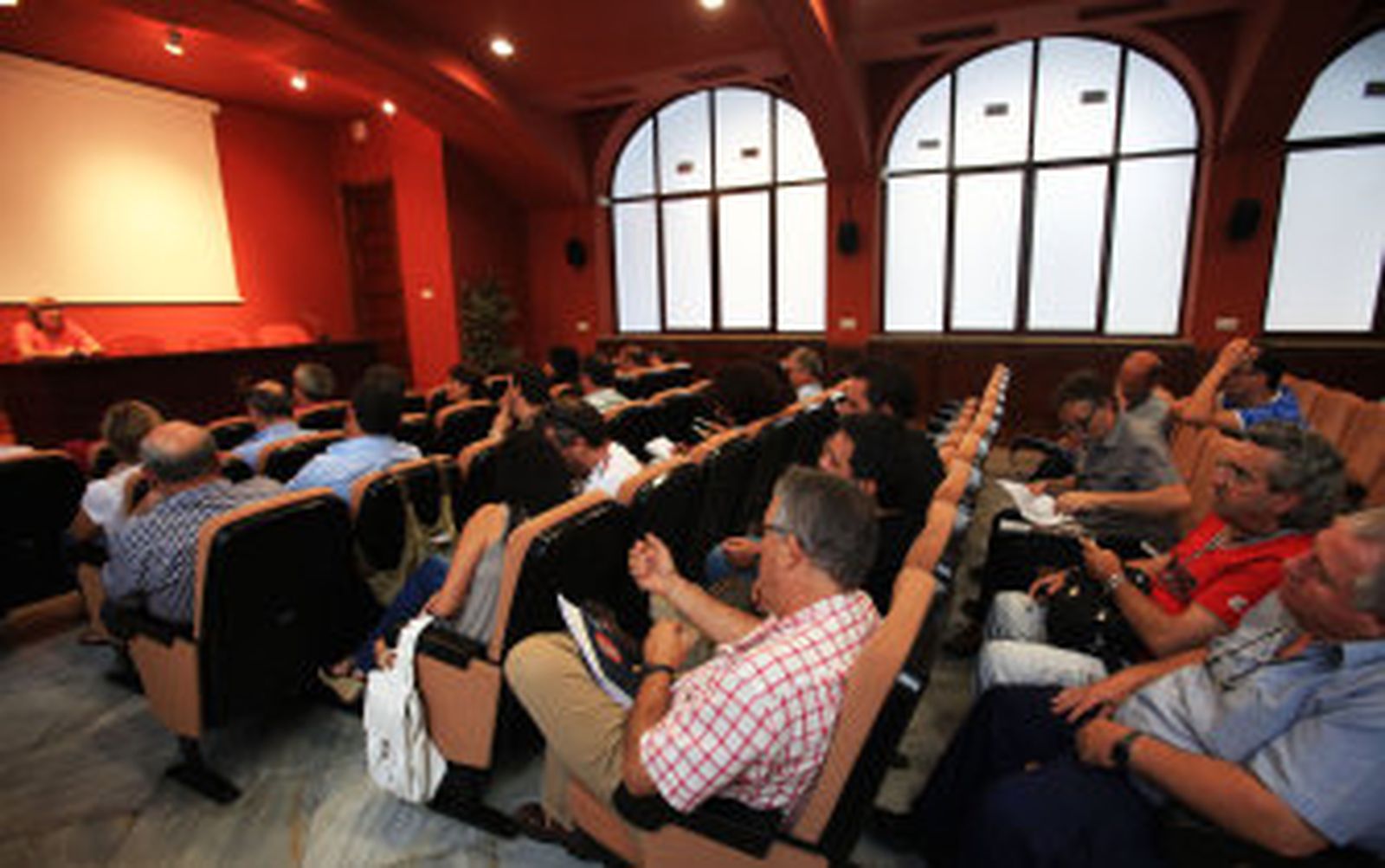 El PP insta a los sindicatos a abordar el ERE municipal con Deloitte