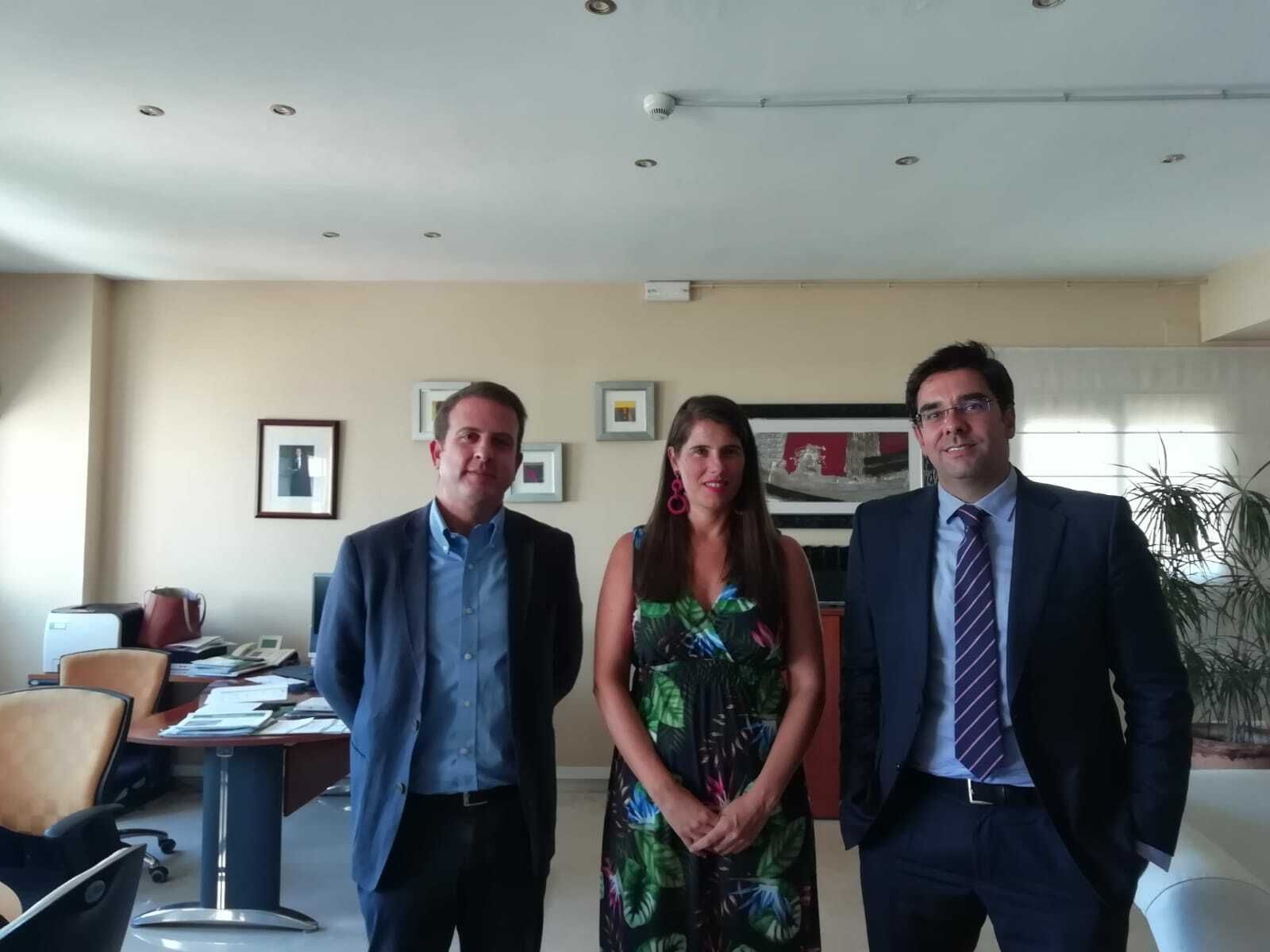 Rafael Carlos Serrano, Araceli Cabello y Ramón Díaz-Castellanos.