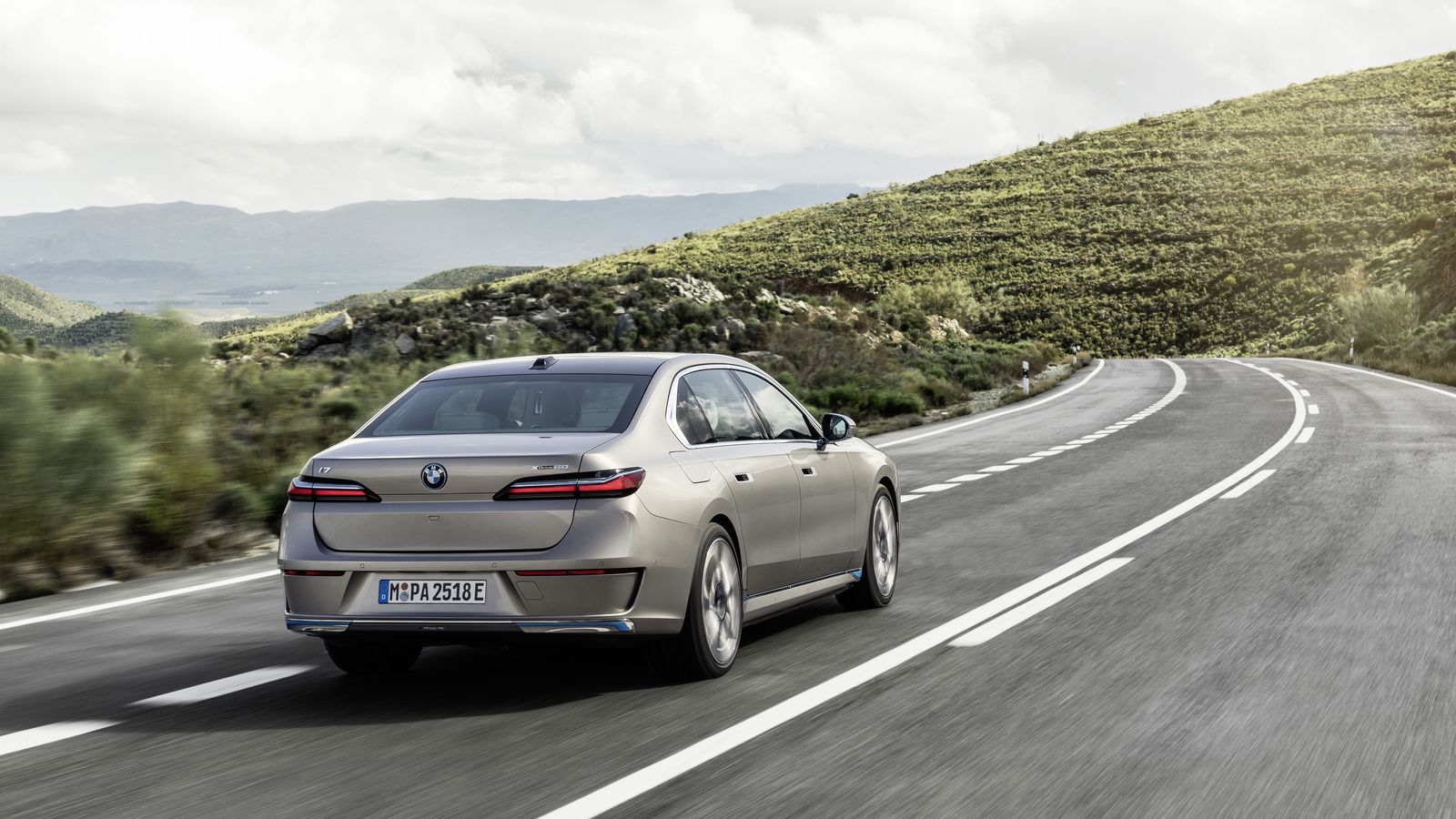 Los Serie 7, incluidos el i7, contarán con ayudas a la conducción que les permiten alcanzar el nivel 3 de conducción autónoma.