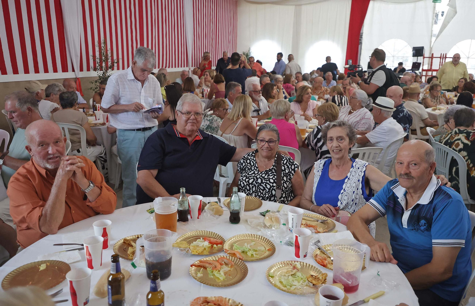 Fotos de la cena - homenaje a los mayores en la Feria de San Roque 2025 Fotos de la cena - homenaje a los mayores en la Feria de San Roque 2025
