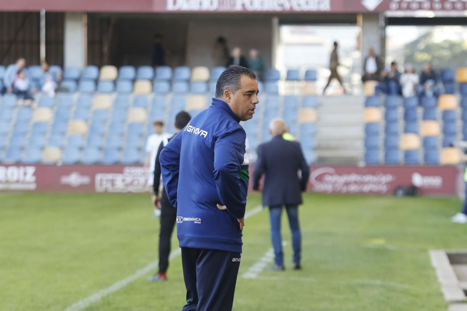 La derrota del Córdoba CF en Pontevedra, en imágenes