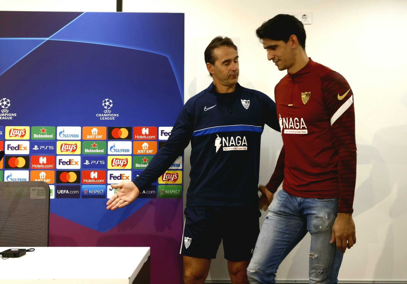 Lopetegui le cede el paso a Bono antes para la rueda de prensa oficial de la Champions.