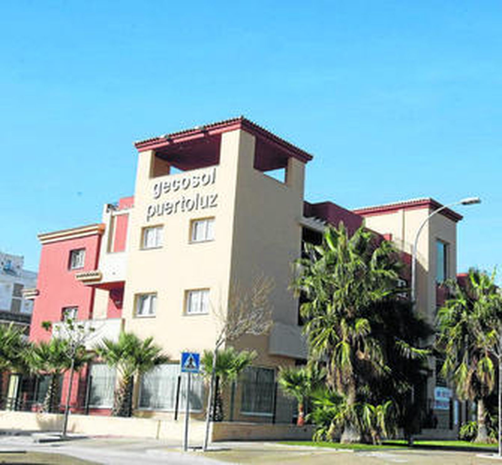 El geriátrico Gecosol está construido sobre una parcela de propiedad municipal.