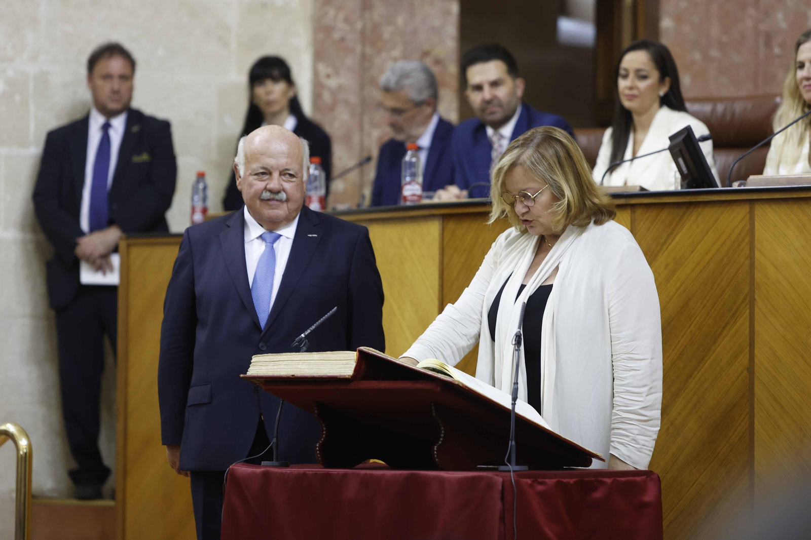 La constitución del Parlamento andaluz, todas las imágenes