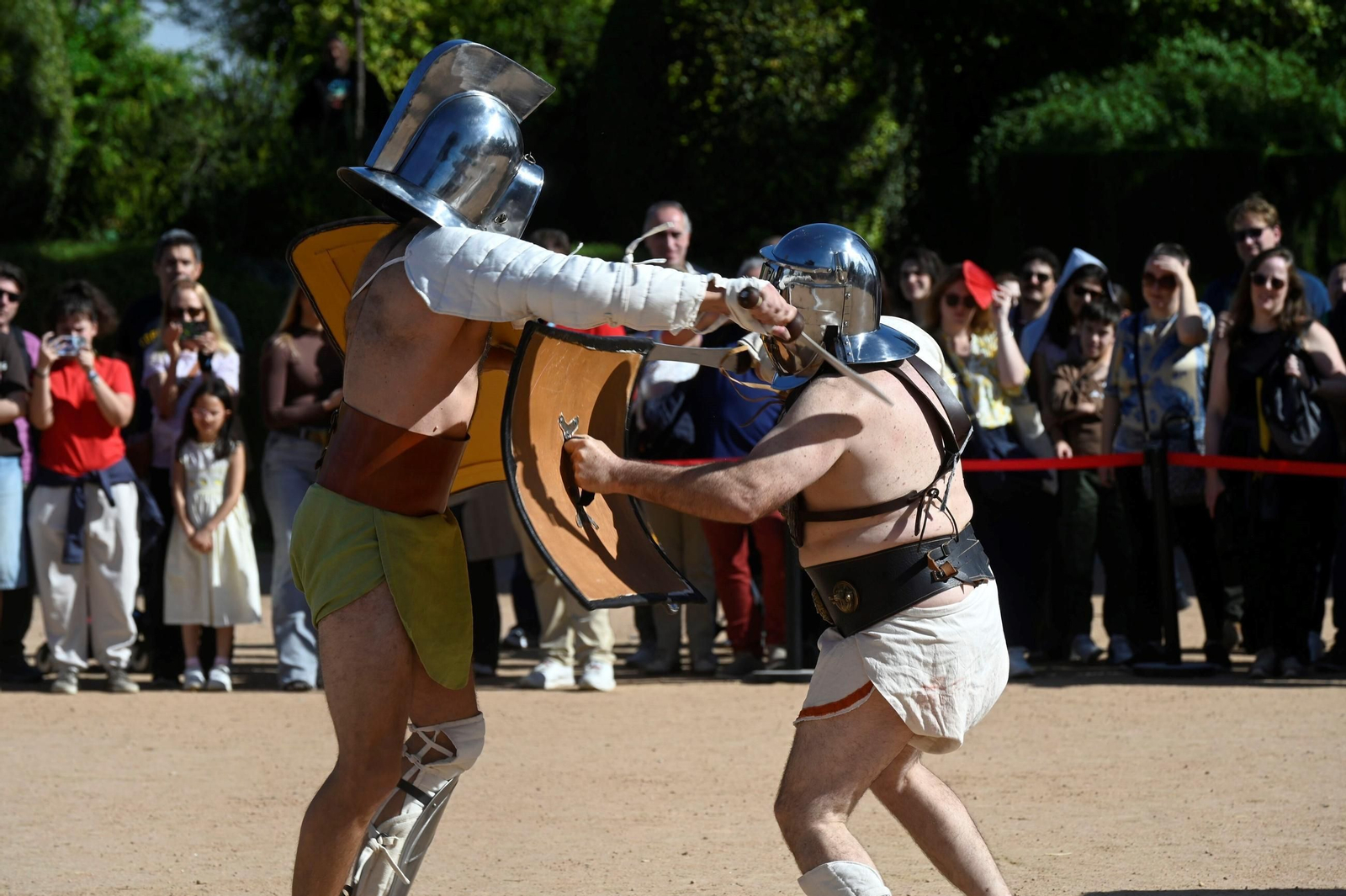 Las fotos de la recreación histórica 'Sangre y arena' en las Jornadas de Cultura Funeraria en Córdoba