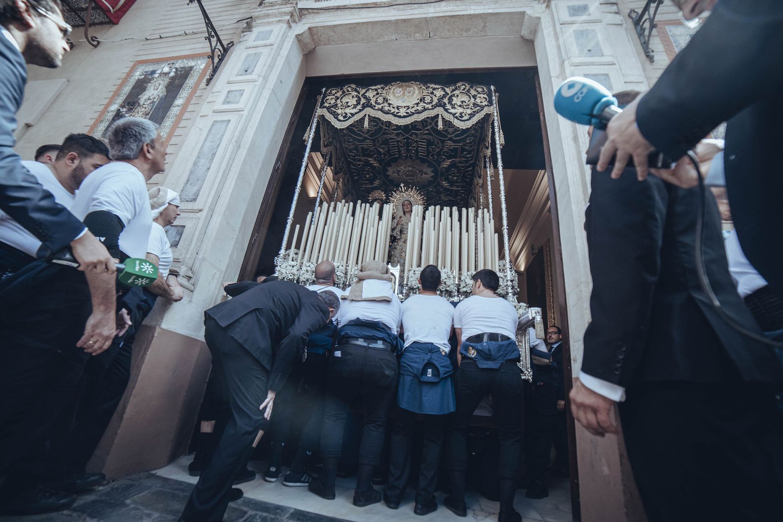 Fotos de Jesús Despojado el Domingo de Ramos en la Semana Santa de Sevilla