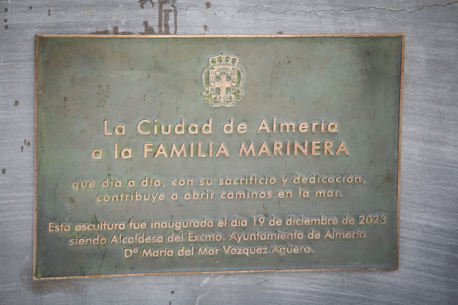 Imágenes de la inauguración sobre escultura ‘Familia Marinera’, del escultor Francisco Javier Galán, en homenaje a las familias de pescadores en Pescadería-La Chanca