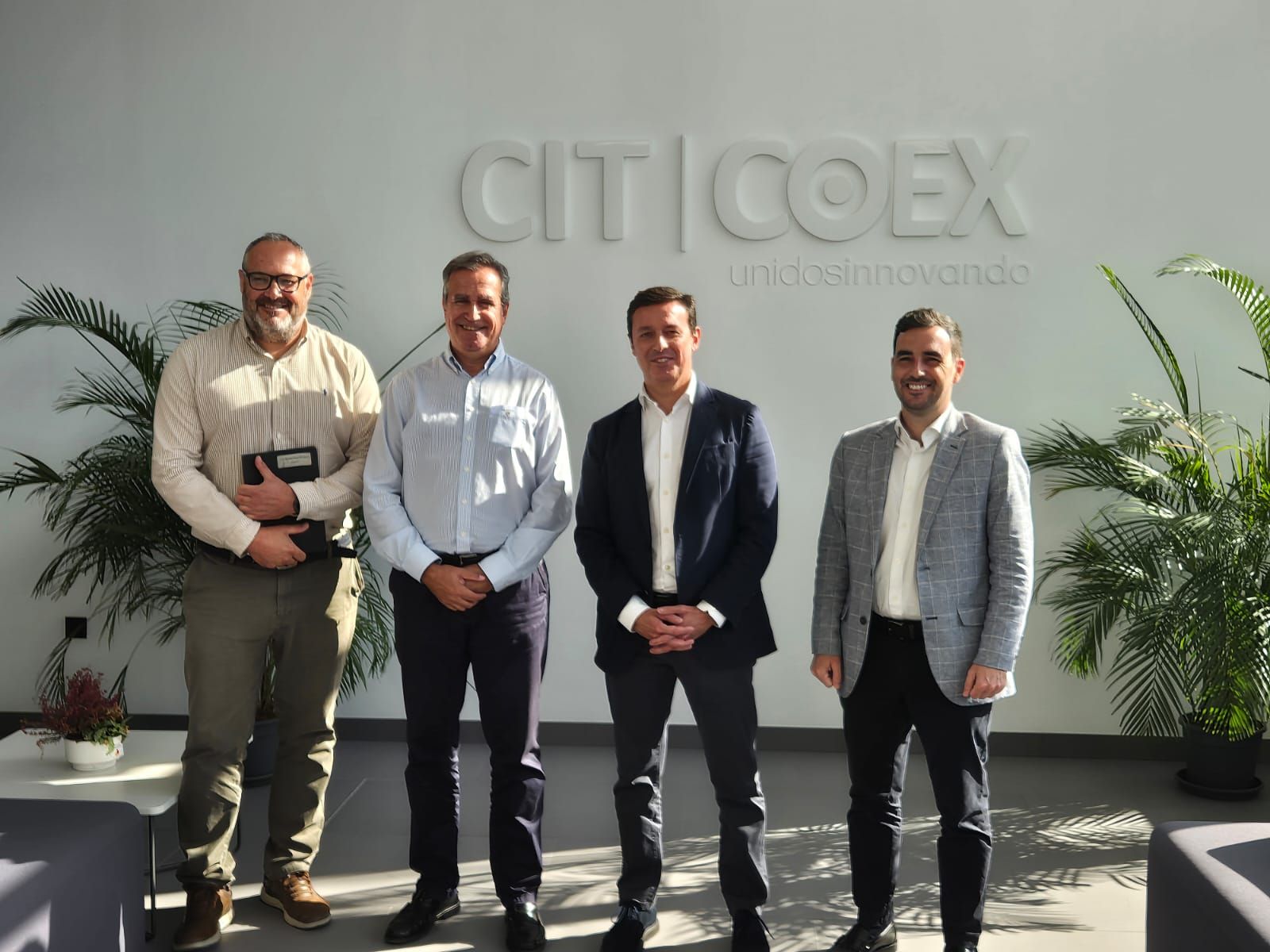 Visita a las instalaciones de Coexphal.