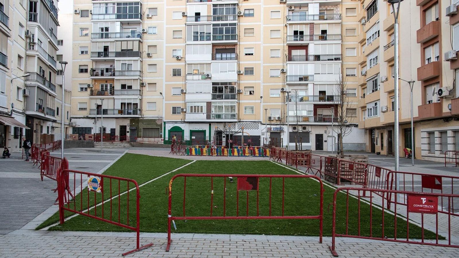 Obras de peatonalización en la Plaza de los Dolores.