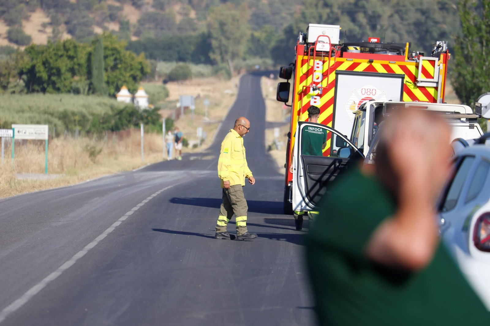 Efectivos trabajando en el incendio de la Sierra de Córdoba
