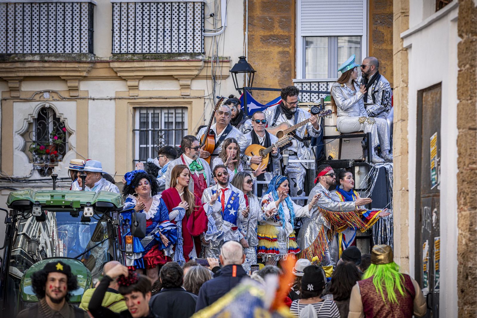 Las mejores imágenes del lunes de Carnaval de Cádiz 2026