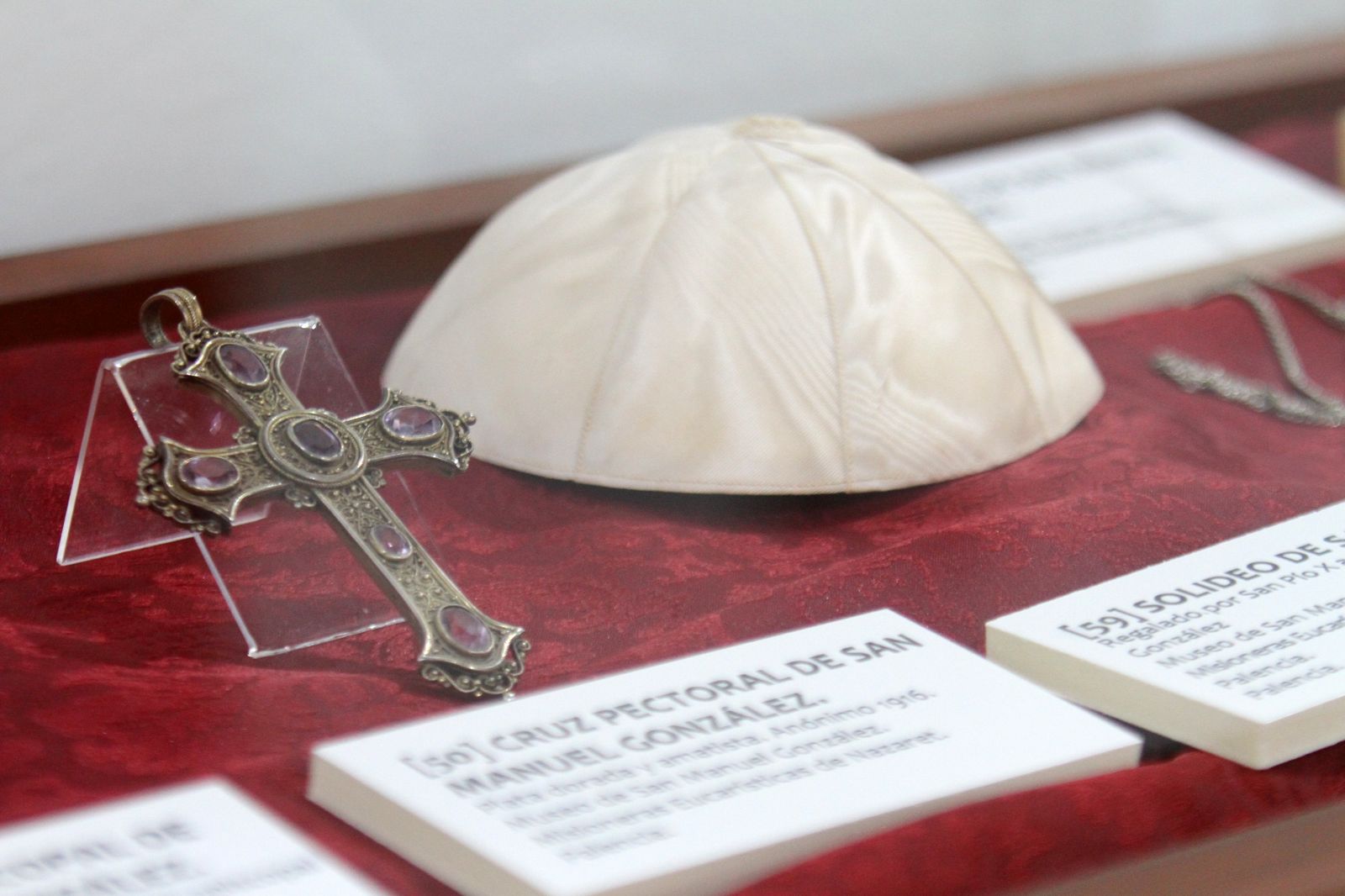 La inauguración de la exposición 'Arcipreste de Huelva, San Manuel González', en imágenes