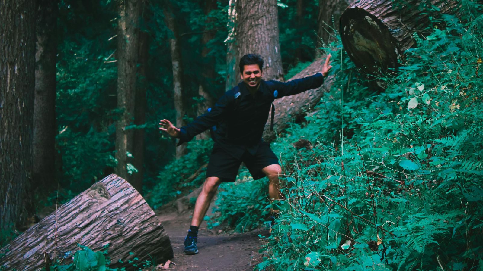 las prendas de montaña que harán de tus rutas una experiencia inolvidable