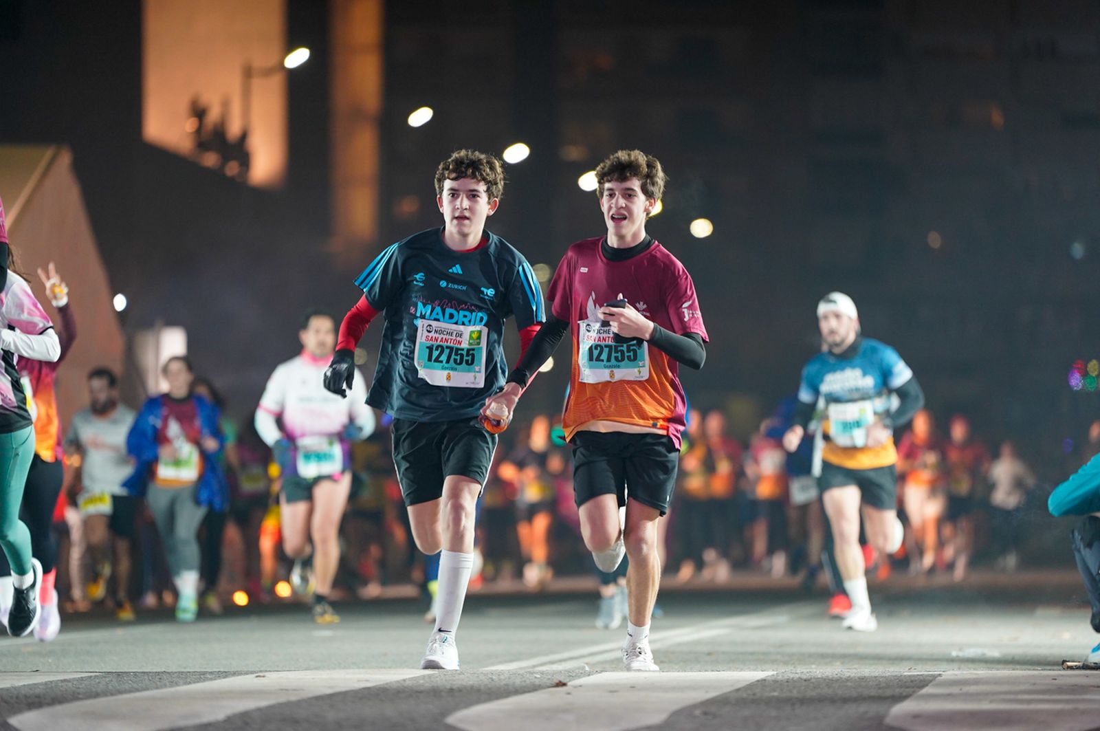 En imágenes: búscate en tu llegada a meta de la Carrera de San Antón 2026 (10)