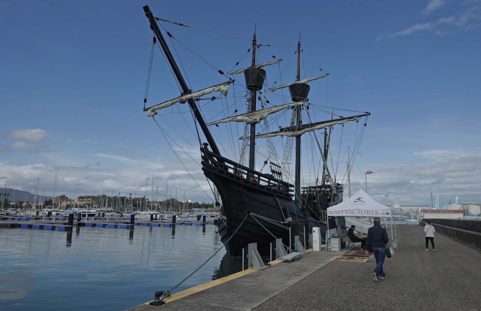 La Nao Victoria, en el Puerto de Algeciras.