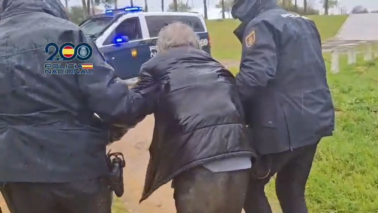 La Policía atiende a una persona que estbaa desorientada en el río Guadalquivir