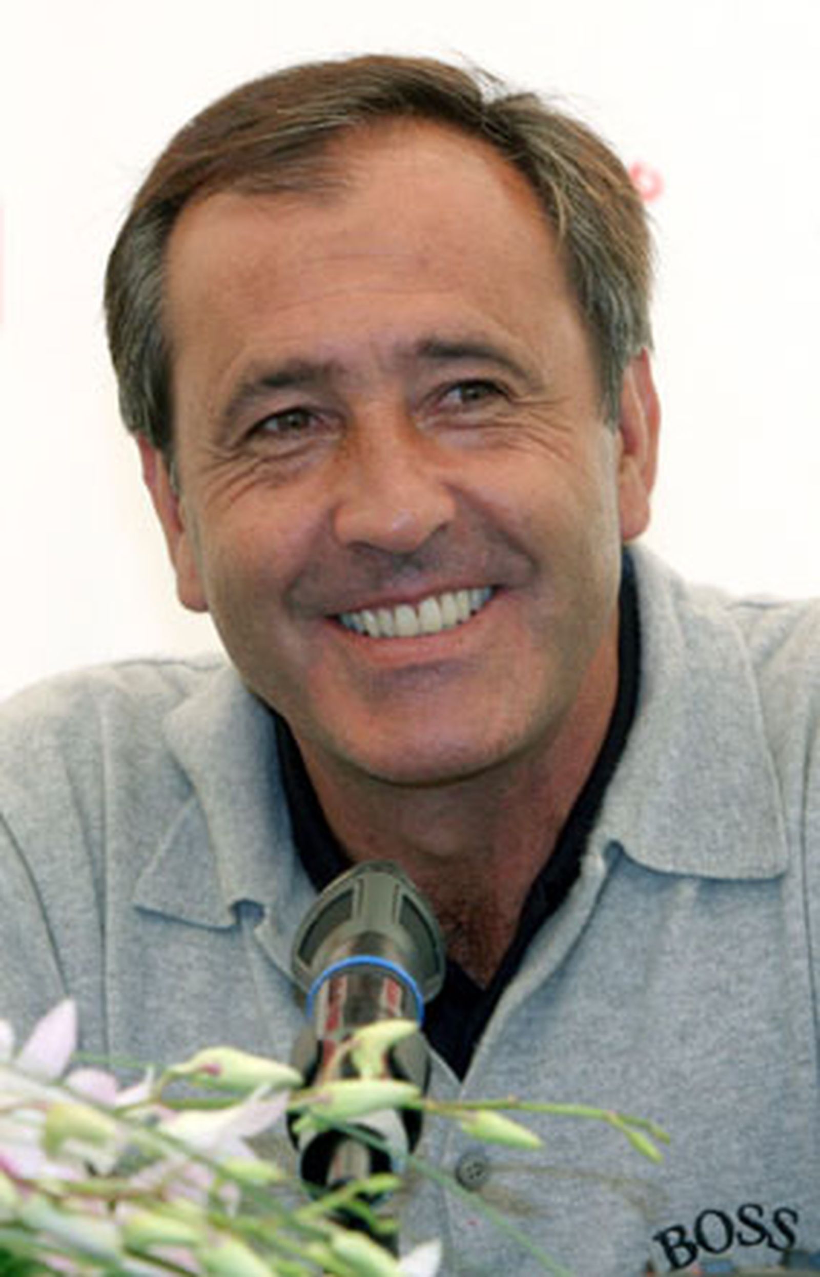 Severiano Ballesteros recibe el alta médica