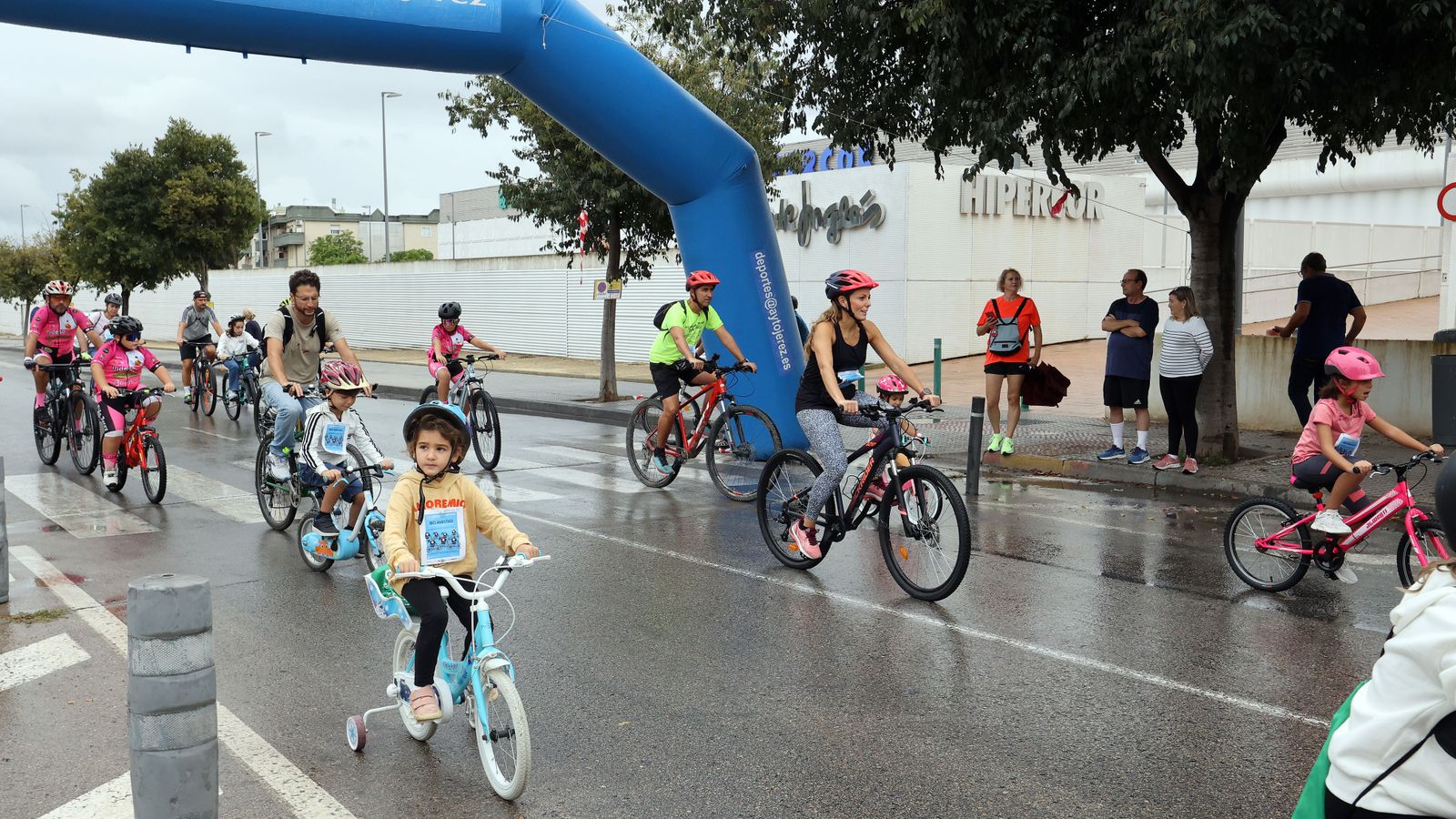 Búscate en la ruta ciclista por Jerez de 'bici amistad'