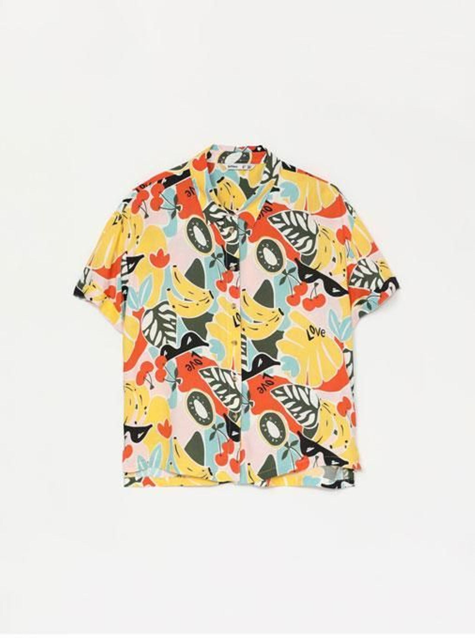 Camisa de mangas cortas y estampado colorido de Lefties.