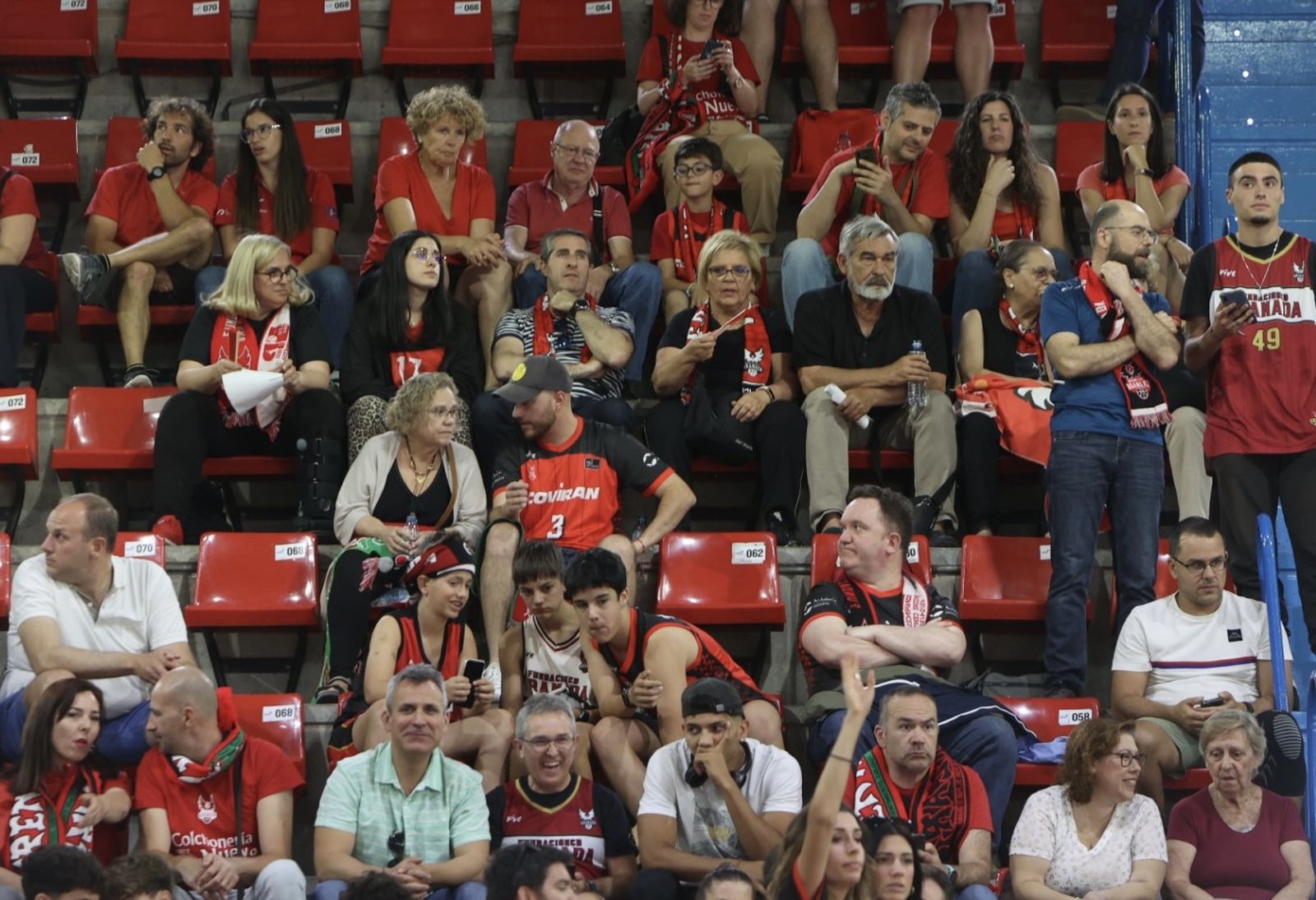 Búscate en el o Betis Granada de baloncesto