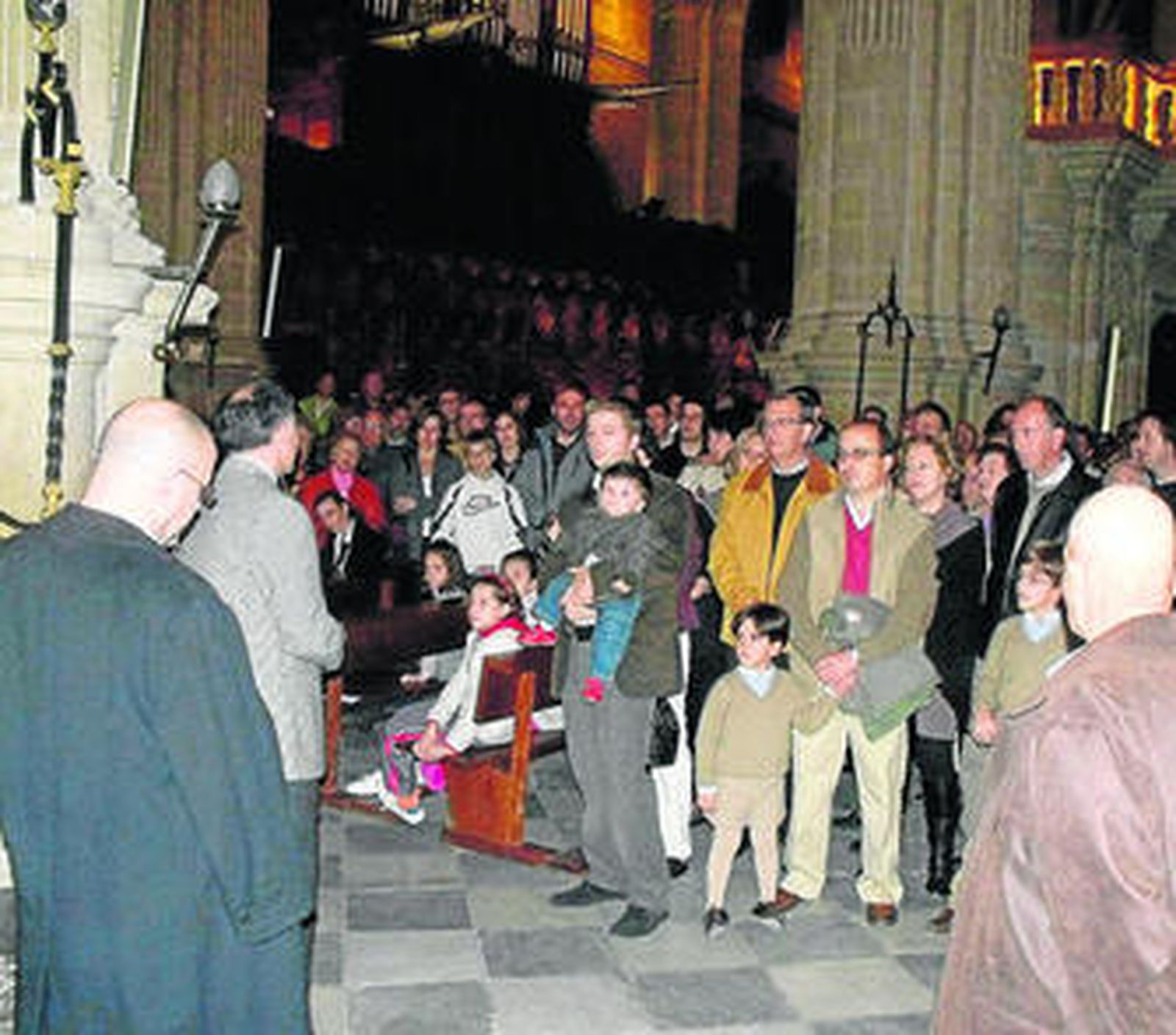 Las explicaciones corrieron a cargo del alcalde de Guadix en su faceta de historiador y de Manuel Amezcua.