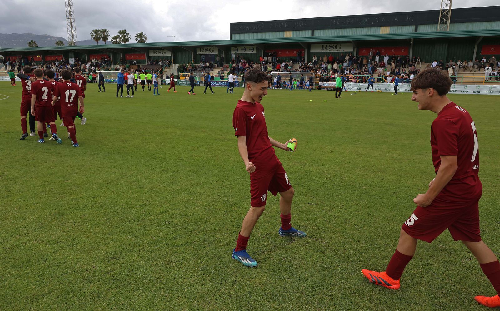 Imágenes de las finales de la Copa Andalucía infantil y cadete de fútbol en Los Barrios