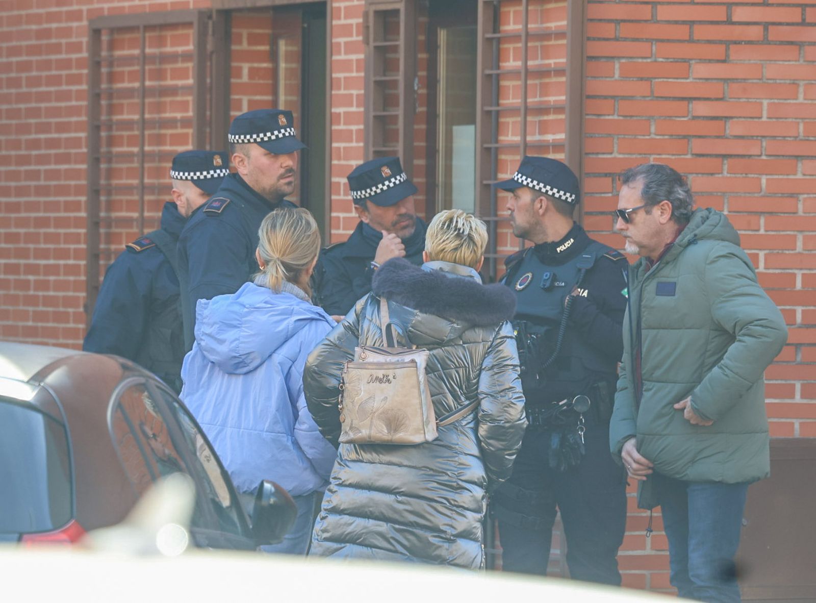 Fotografías de la atención a las familias de las víctimas en el Centro Cívico Poniente Sur de Córdoba